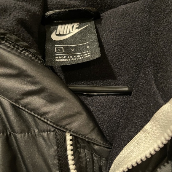 Nike Thermore jacket Size L Men - Picture 3 of 5